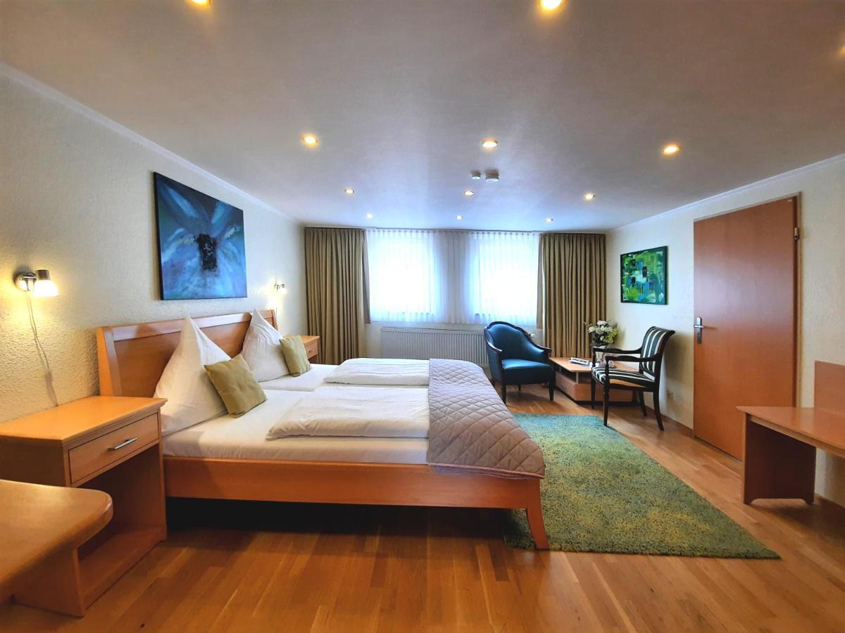 Hotel Vier Spitzen Lauenforde Esterno foto